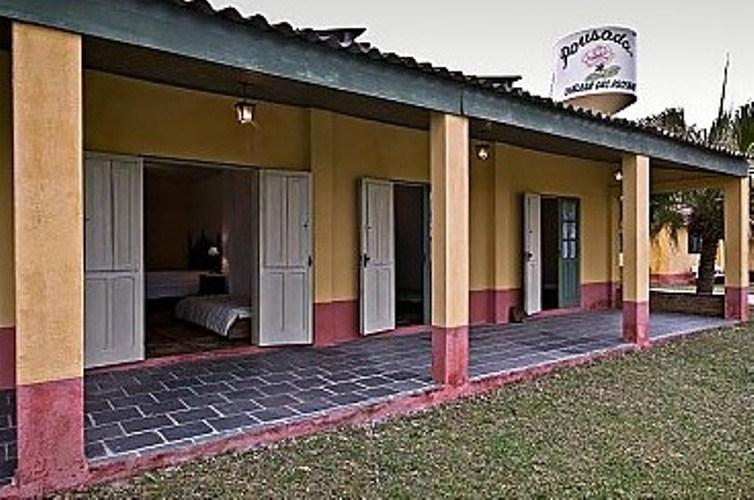 Pousada Chacara Das Roseiras Bagé Exterior photo
